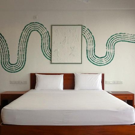Hotel J Негомбо Екстер'єр фото