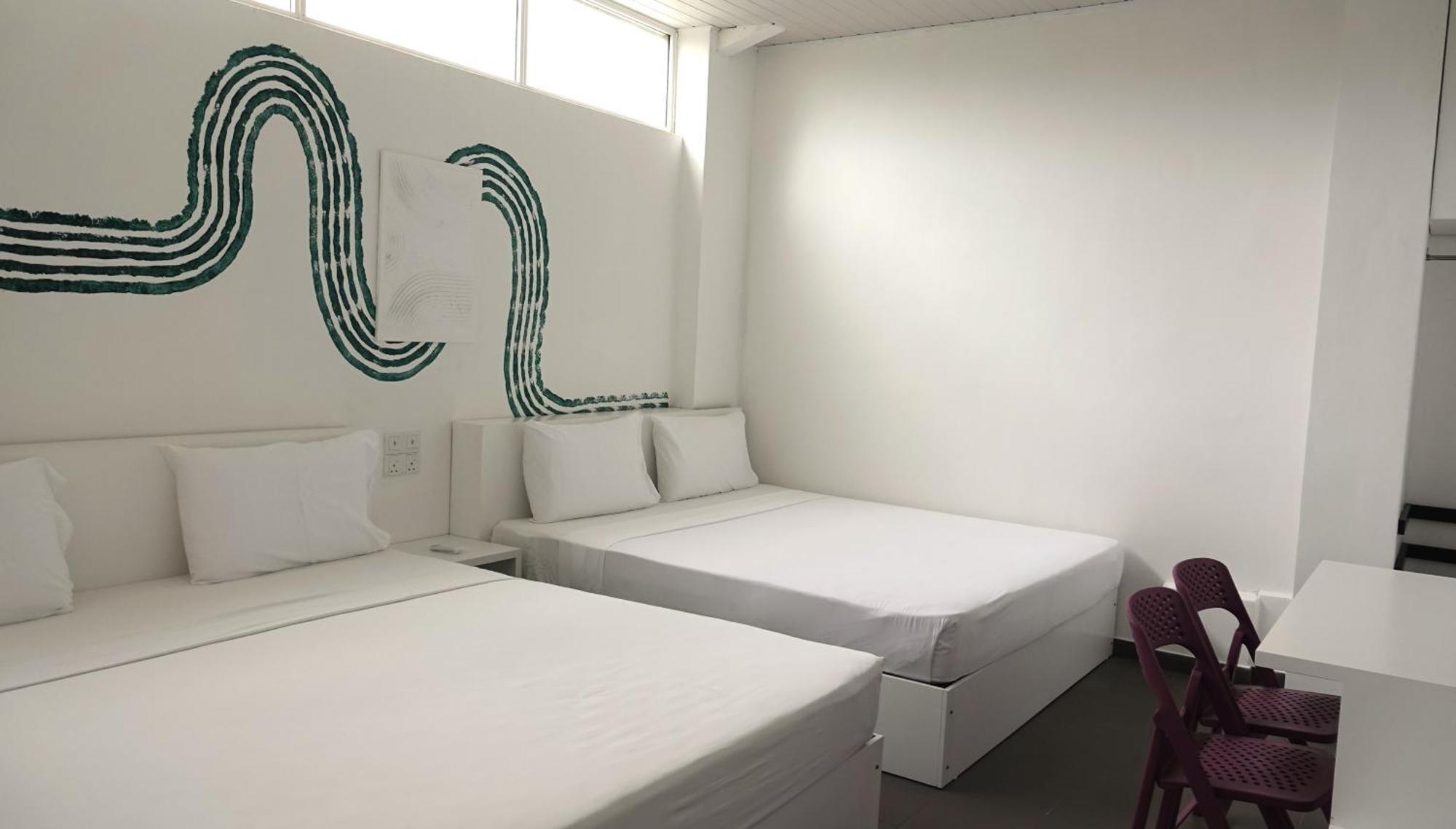 Hotel J Негомбо Екстер'єр фото